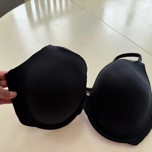 Body by Victoria's Secret Black Bra